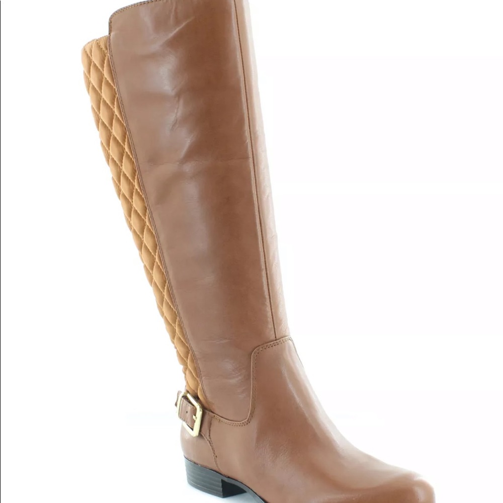 New boots .